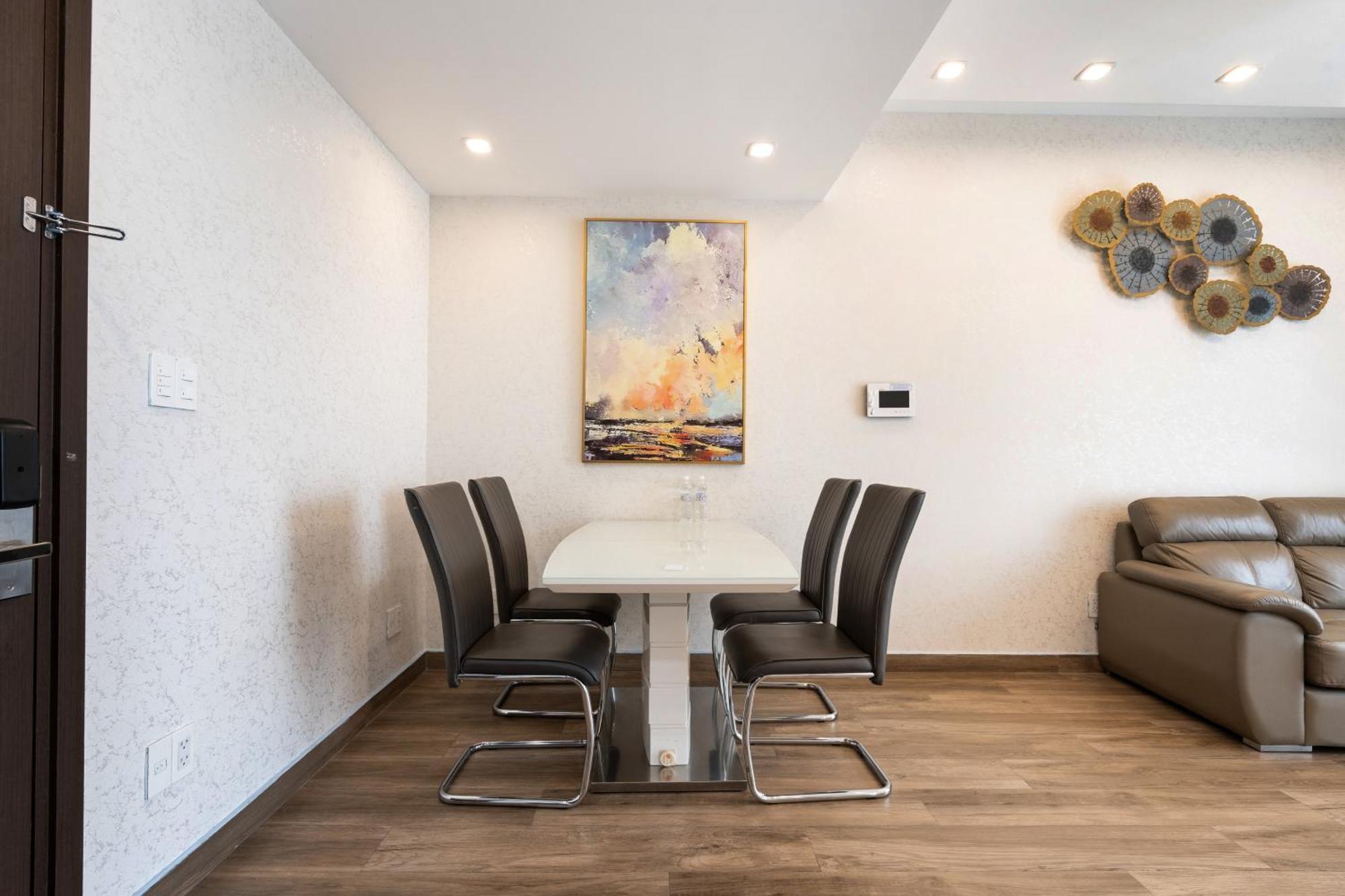 Double E Saigon Apartment Хошимин Екстериор снимка