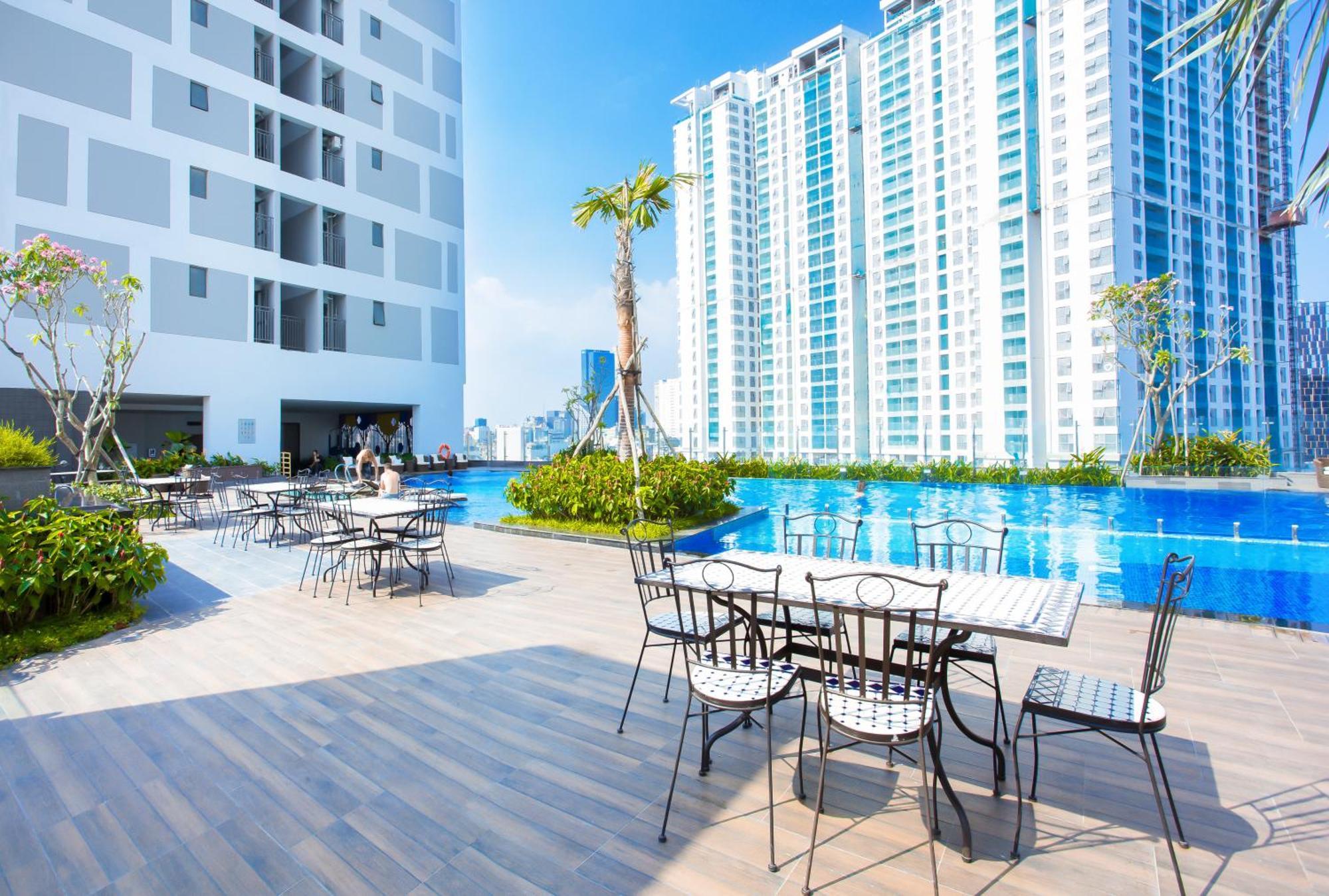 Double E Saigon Apartment Хошимин Екстериор снимка